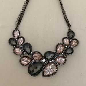 Statement collar necklace